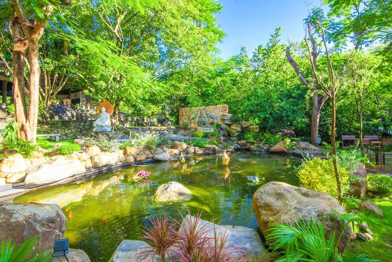 Hoang Lan Villa - Suoi Luong - Hai Van Park Da Nang Hotel