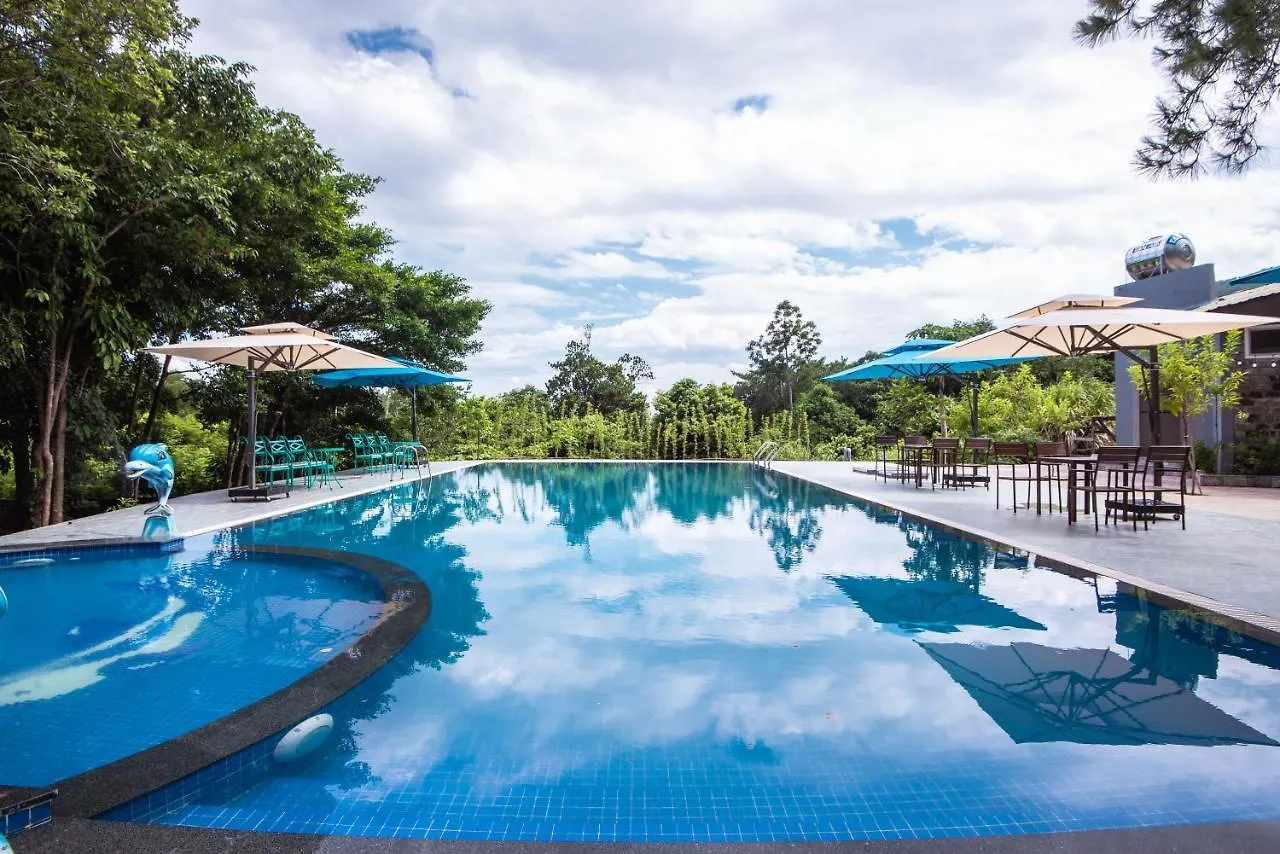 *** Hotel Hoang Lan Villa - Suoi Luong - Hai Van Park Da Nang Vietnam