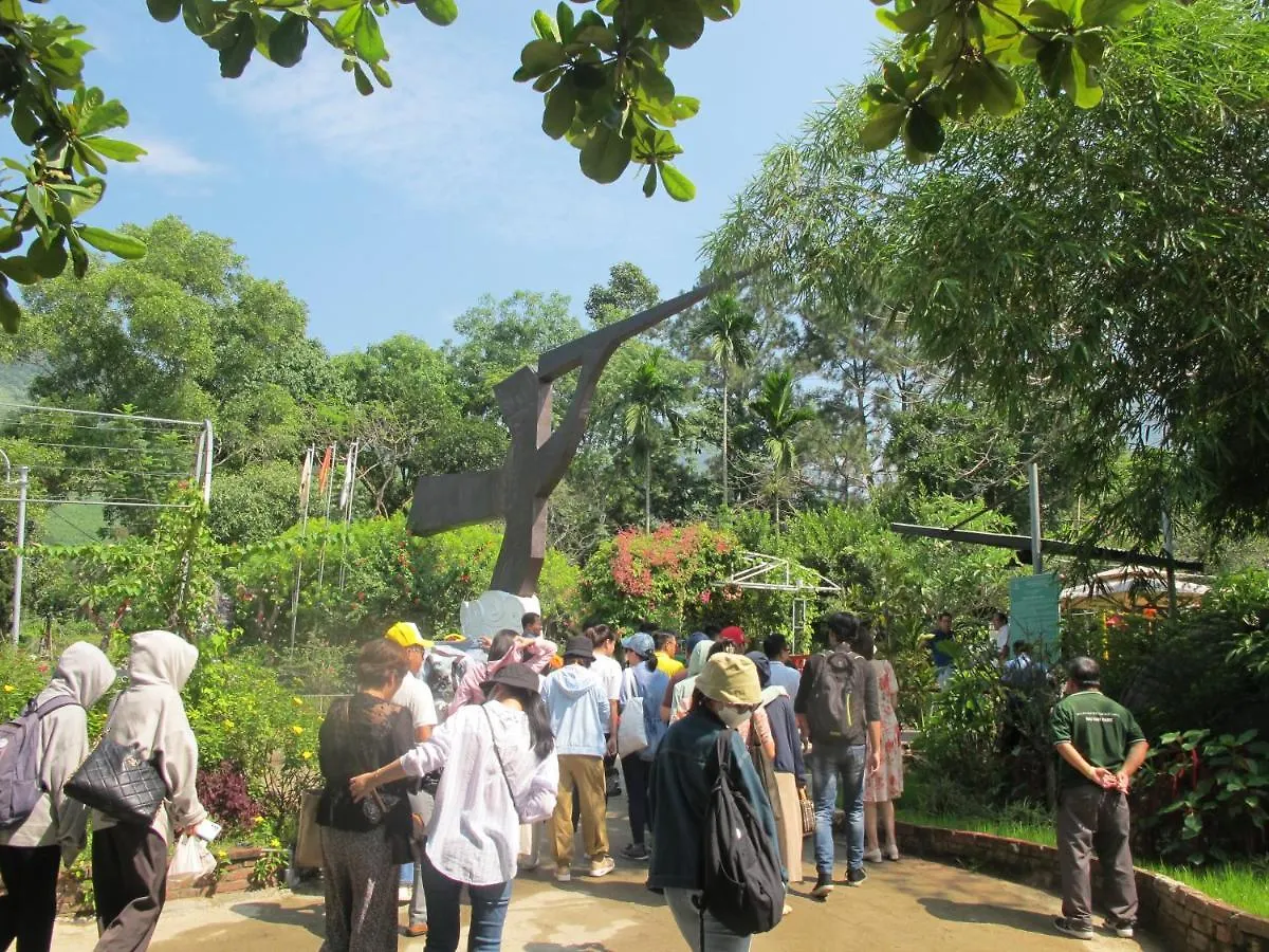 Hoang Lan Villa - Suoi Luong - Hai Van Park Da Nang Vietnam